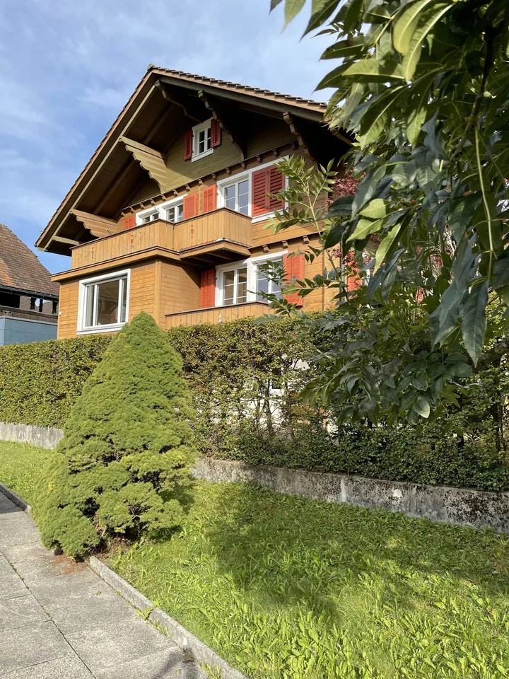 Chalet an zentraler Lage – Foto 3 von 25