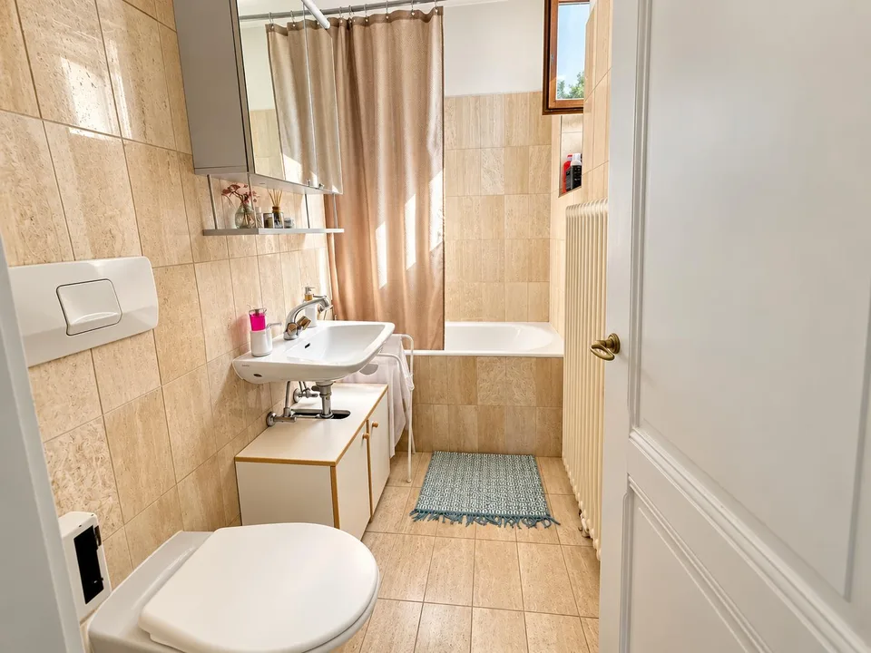 Charmant appartement meublé de 2,5 pièces – Foto 3 von 4