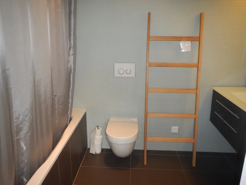 Geräumige möblierte 4,5-Zimmer-Wohnung von ca. 160 m2 in La Tour-de-Peilz – Foto 15 von 16