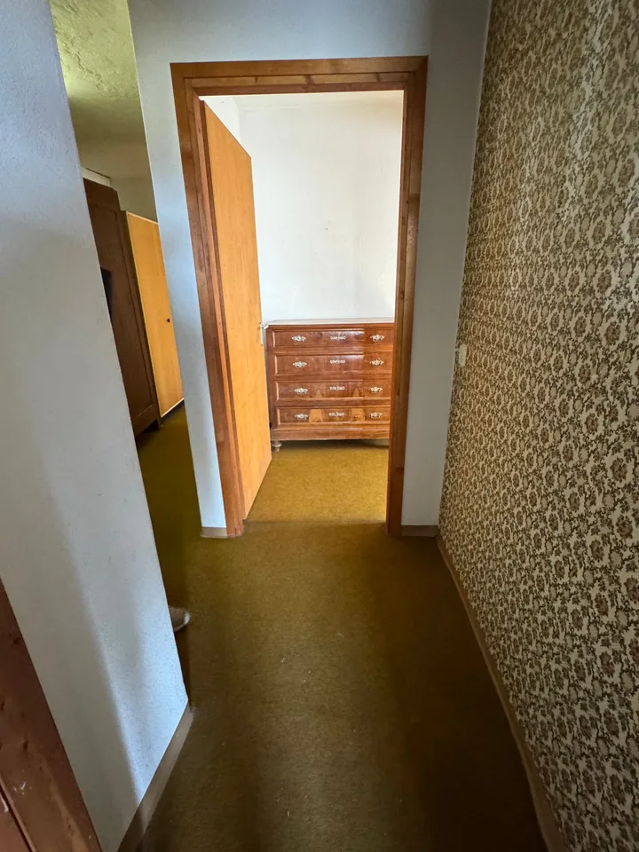 Haus mit 2 Wohnungen und 18 Räumen in Vernate – Foto 27 von 30