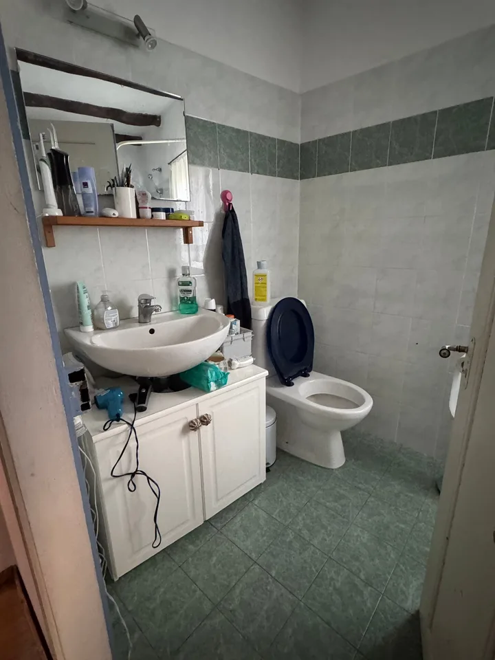 Haus mit 2 Wohnungen und 18 Räumen in Vernate – Foto 19 von 30