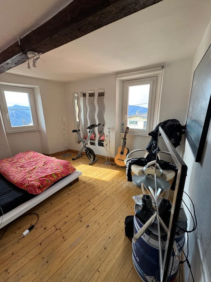 Haus mit 2 Wohnungen und 18 Räumen in Vernate – Foto 13 von 30