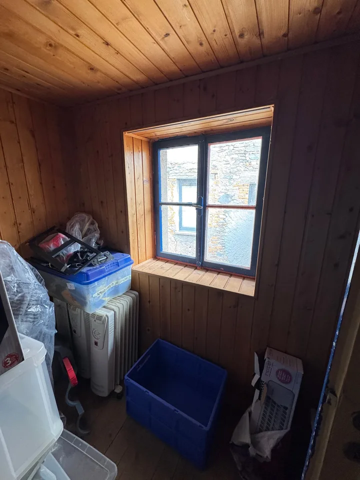 Haus mit 2 Wohnungen und 18 Räumen in Vernate – Foto 7 von 30