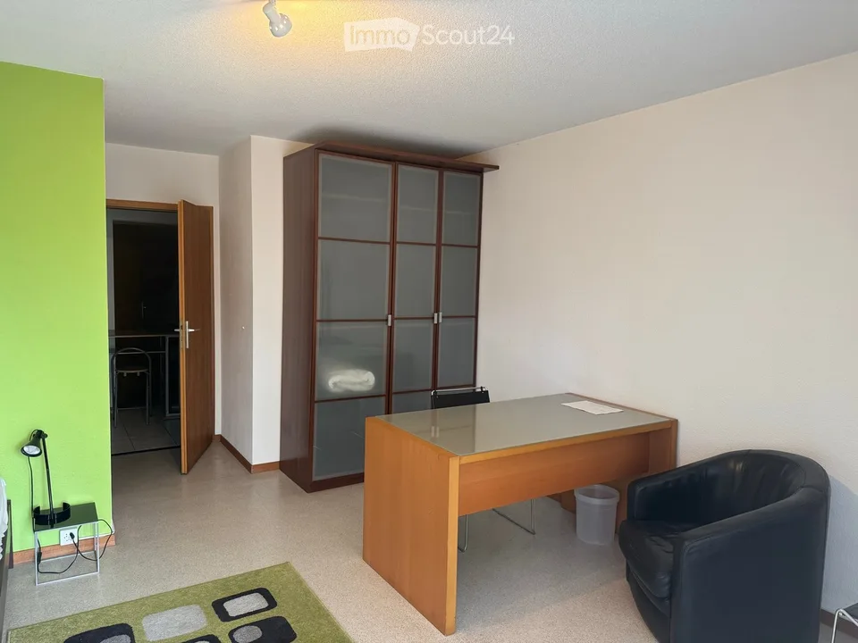 Kleines möbliertes 1-Zimmer-Appartement, Montag bis Freitag als Pied-à-terre – Foto 2 von 5