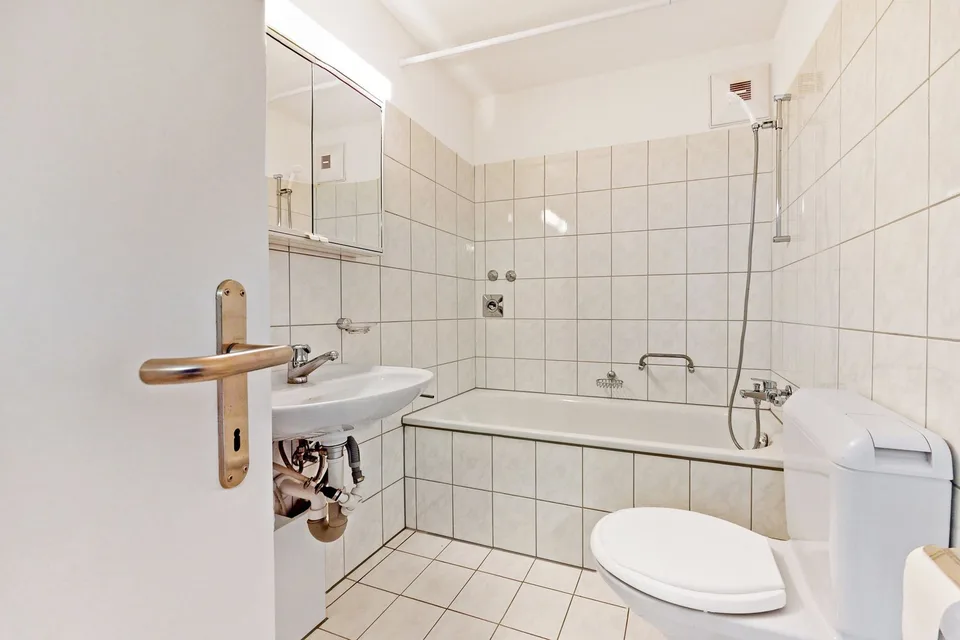 Spacious living in a quiet location in Hettlingen – photo 7 of 8