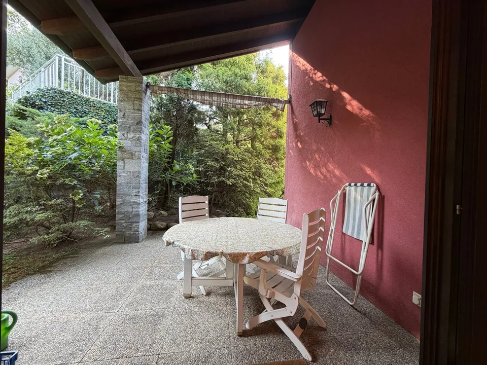 Grande villa des années 70 de 7,5 pièces avec piscine à Lugano Cadro – photo 8 sur 16