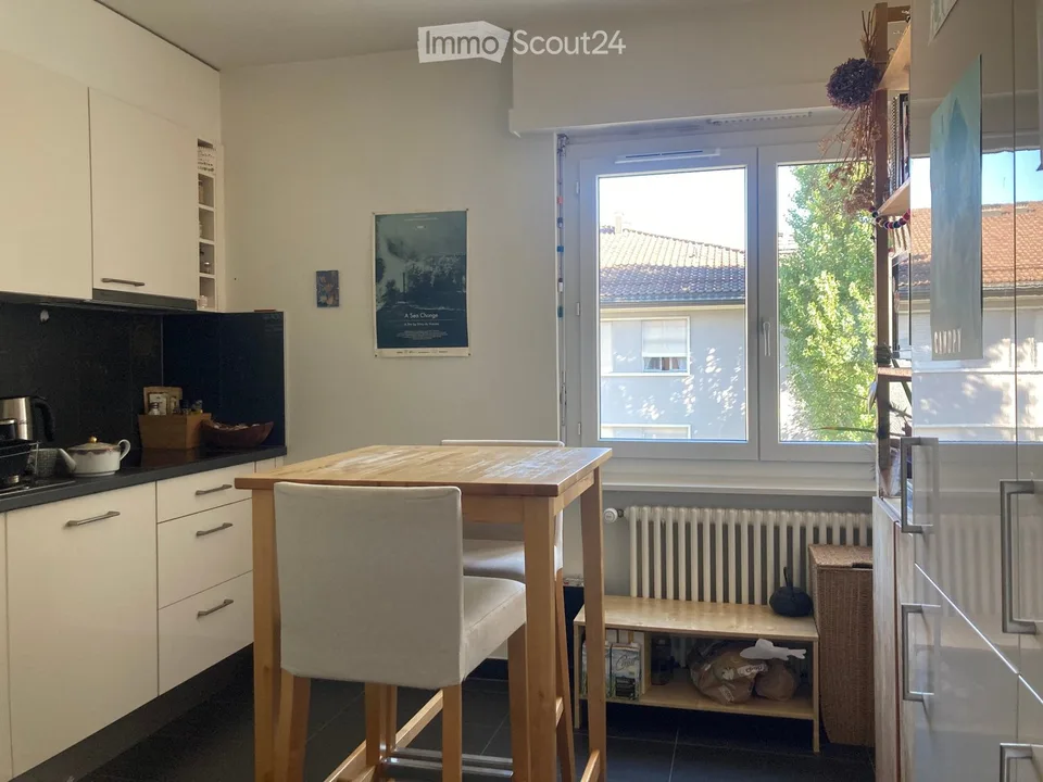 Großes Apartment zur Miete in Lausanne – Foto 3 von 5