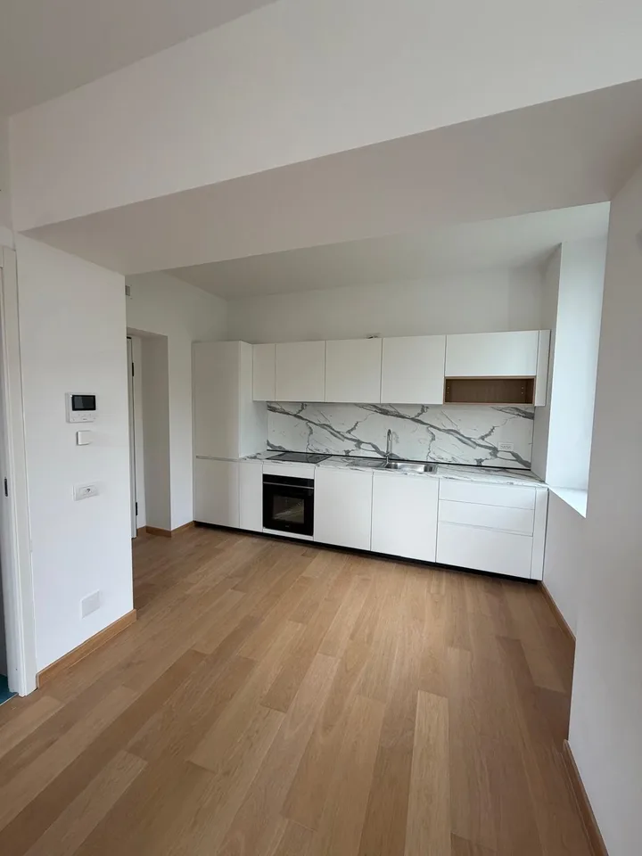 Magliaso – Exklusives 3,5-Zimmer-Apartment im letzten Stock mit direktem Zugang über Aufzug – Foto 8 von 16