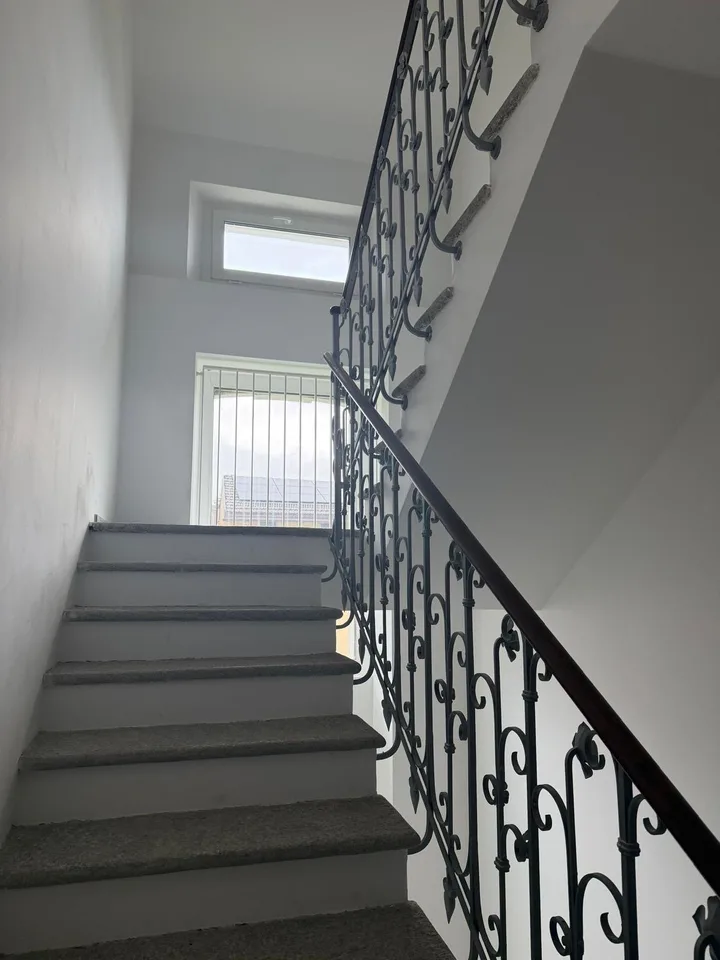 Magliaso – Exklusives 3,5-Zimmer-Apartment im letzten Stock mit direktem Zugang über Aufzug – Foto 9 von 16