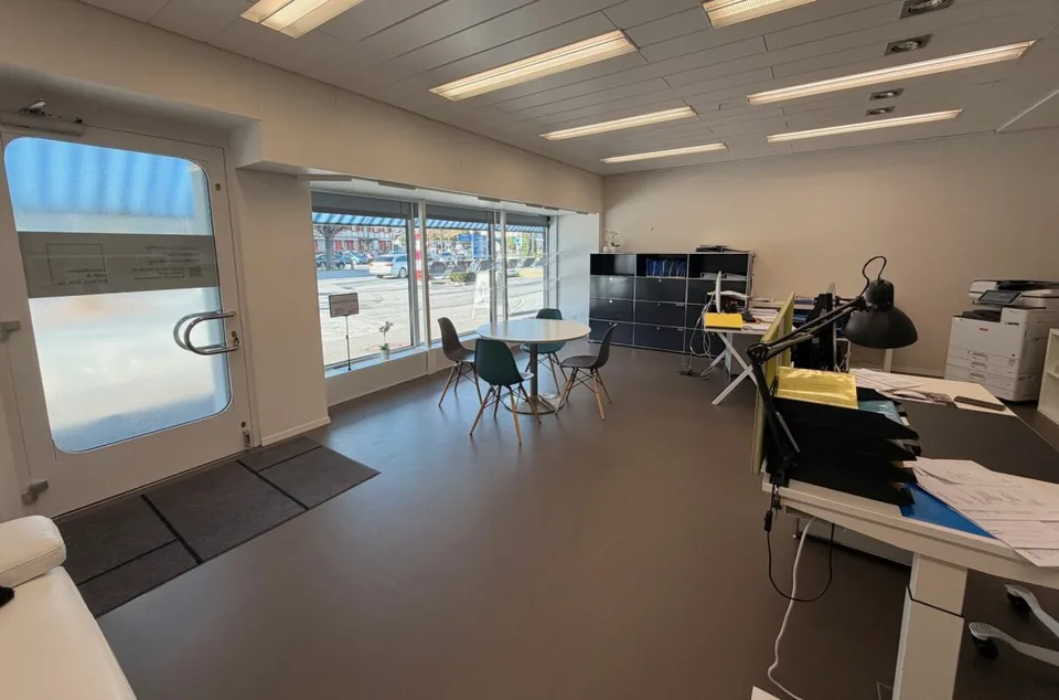 Office space in prime location, right in Lyss! – photo 2 of 6