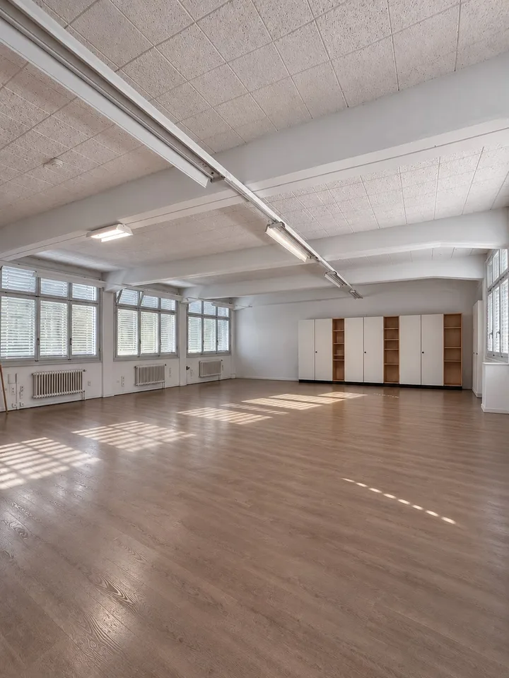 Atelier lumineux à louer – Rue de la Gurzelen 5, Bienne – Foto 2 von 5