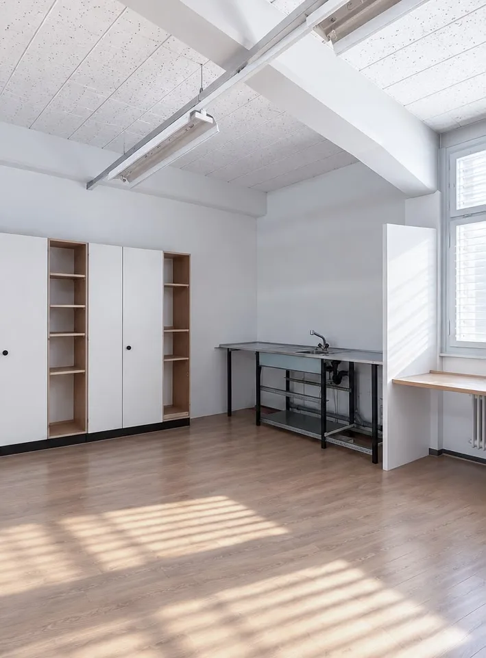 Atelier lumineux à louer – Rue de la Gurzelen 5, Bienne – Foto 4 von 5