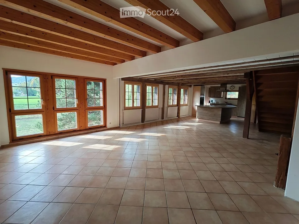 Wohnung 4,5 Zimmer mit Pferdestall und Pferdegrundstück – Foto 2 von 13