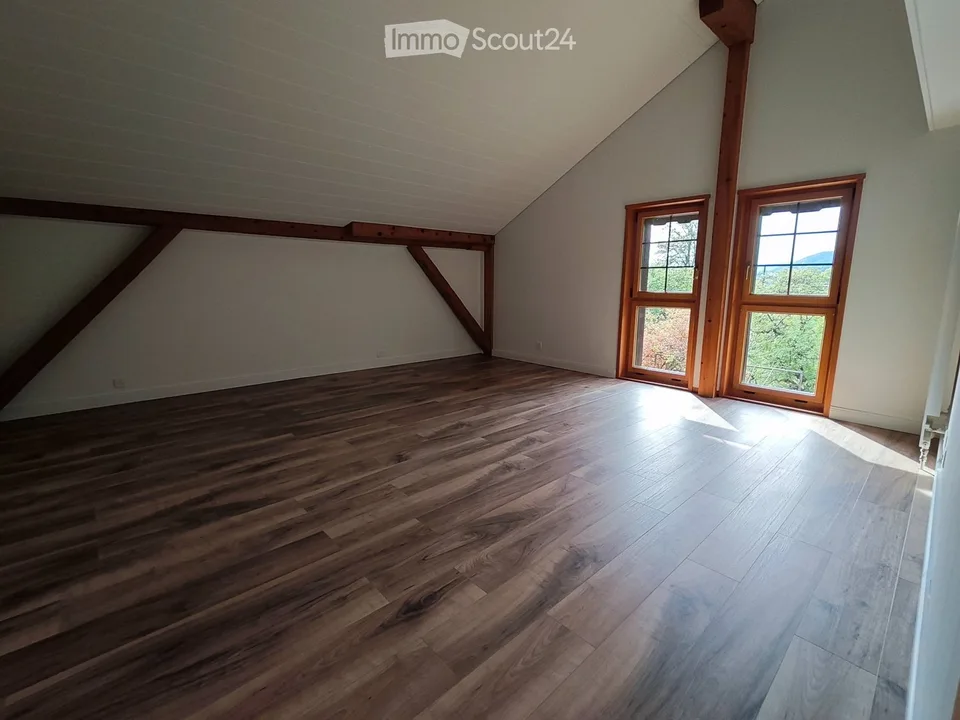 Wohnung 4,5 Zimmer mit Pferdestall und Pferdegrundstück – Foto 7 von 13