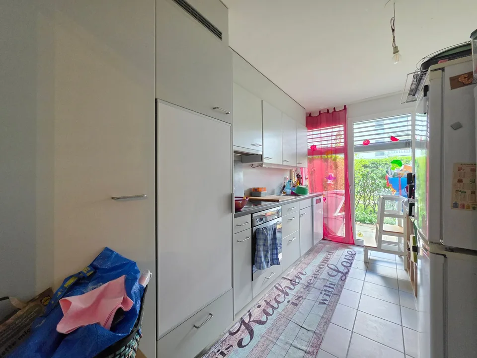 Ampio appartamento di 4.5 locali in affitto in posizione centrale – foto 2 di 14
