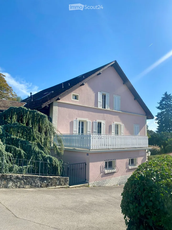 PRÄCHTIGES 6-ZIMMER-DUPLEX MIT GARTEN – Foto 2 von 5