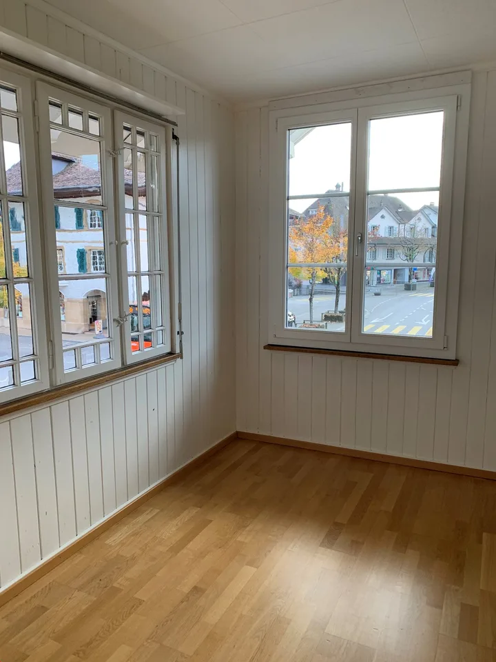5-room apartment in the village center – photo 5 of 18