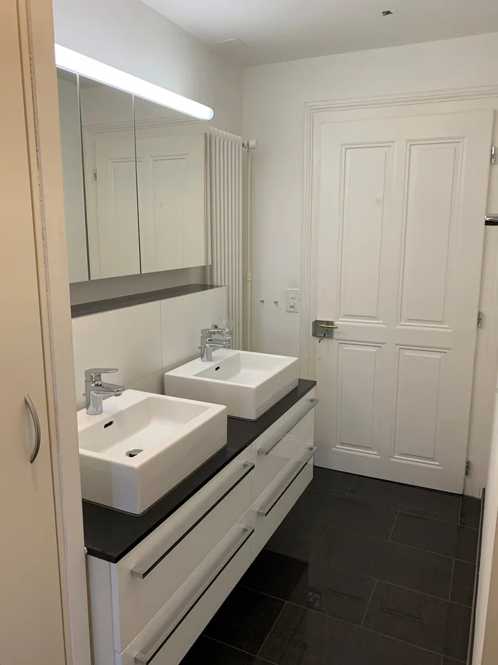 5-room apartment in the village center – photo 14 of 18