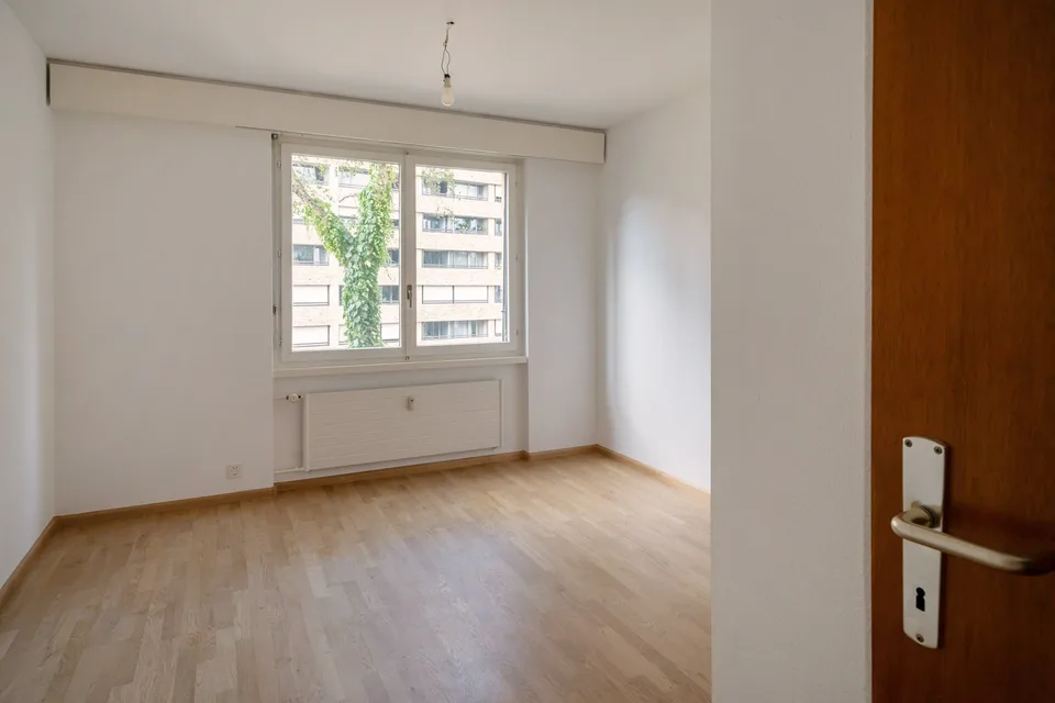 Espace pour la famille – 5,5 pièces avec balcon et jardin d'hiver sur 146m2 – photo 8 sur 10