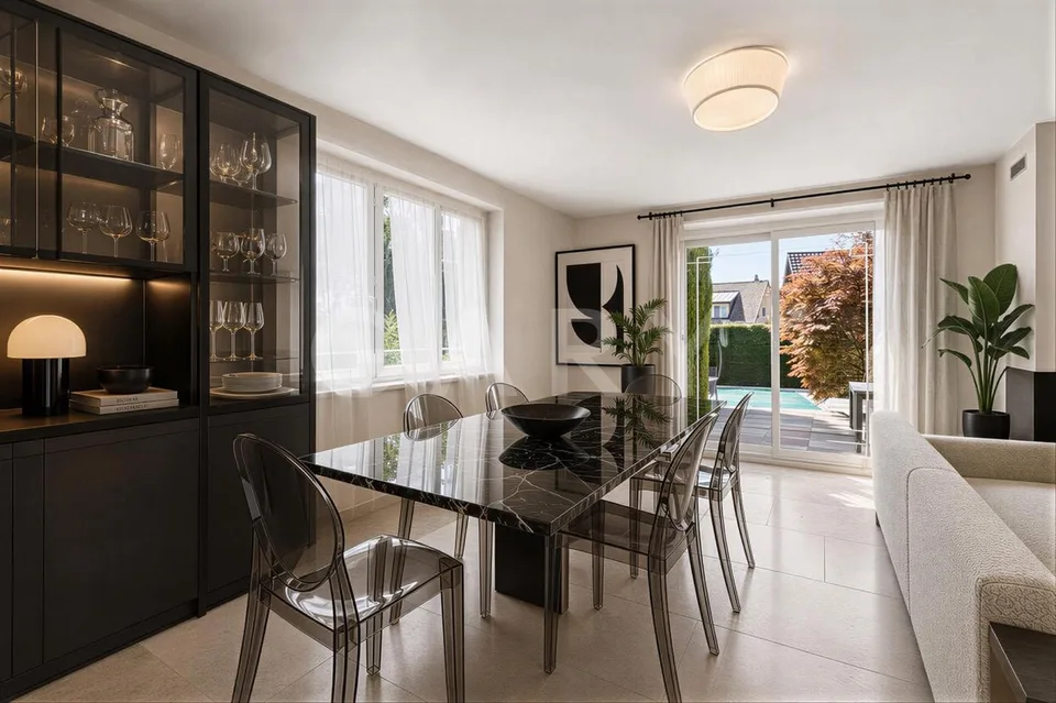 Famienenvilla mit bevorzugtem Rahmen – Foto 2 von 5