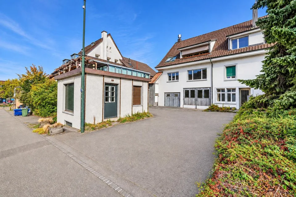 Maison multifamiliale polyvalente à Ettingen – photo 4 sur 15
