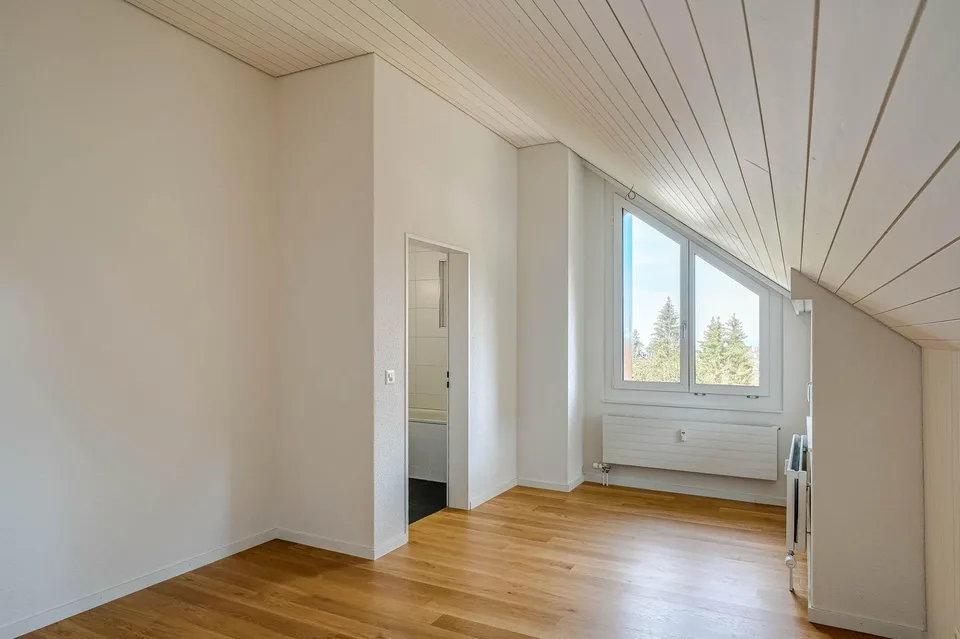 Spacious attic apartment - top location in Riethüsli – photo 7 of 12