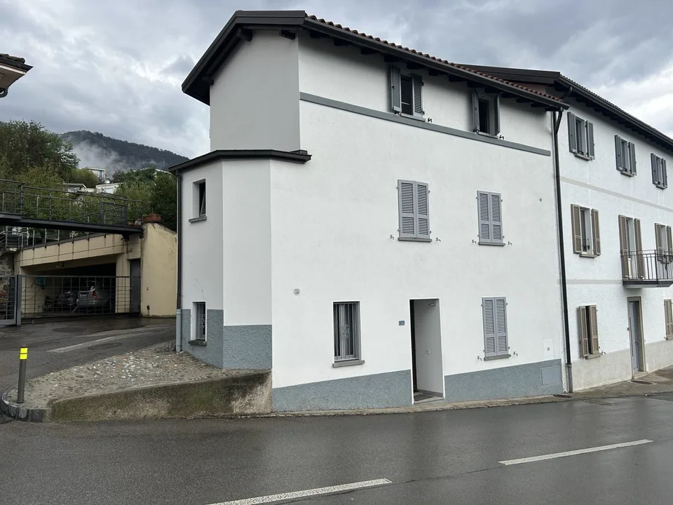 EXCELLENT AFFAIRE - IMMEUBLE À REVENU À MORBIO INFERIORE – photo 9 sur 9