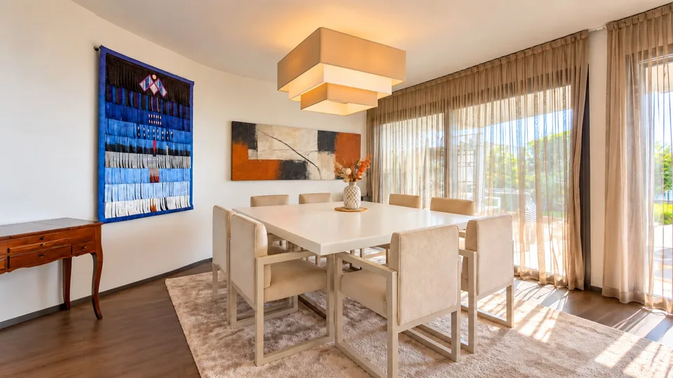 Appartement élégant et prestigieux avec jardin à Porza – photo 4 sur 26