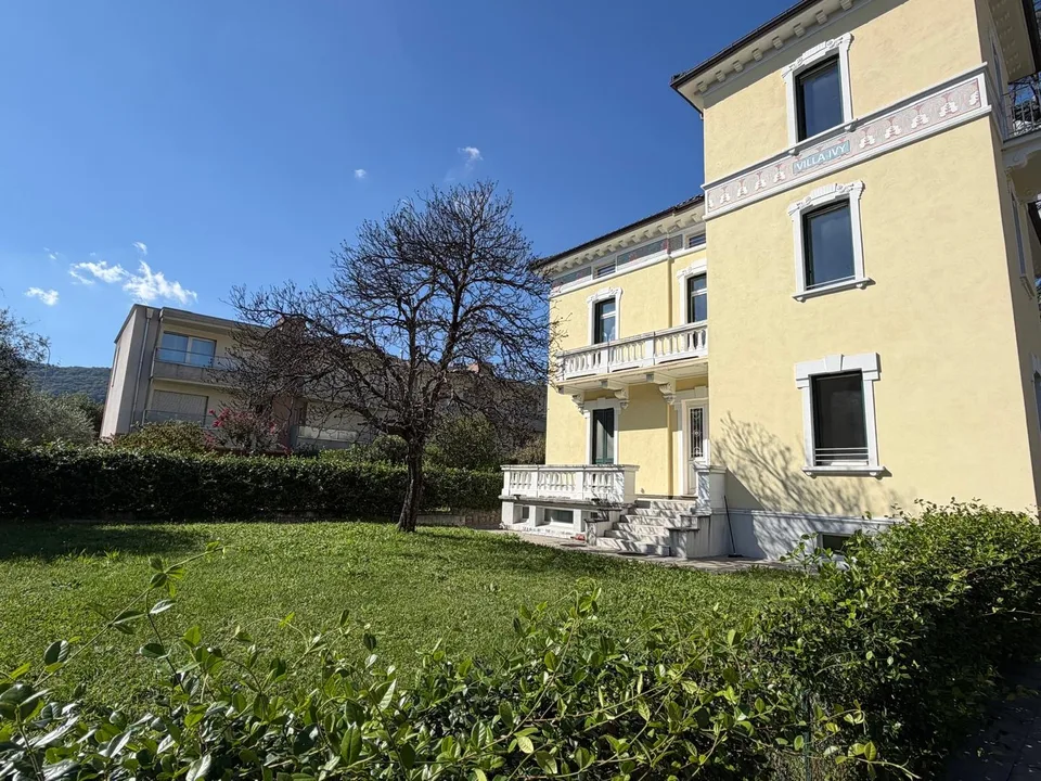 Magliaso – Elegant 3,5 Zimmerwohnung im Grünen mit Balkon und Parkplatz – Foto 11 von 15