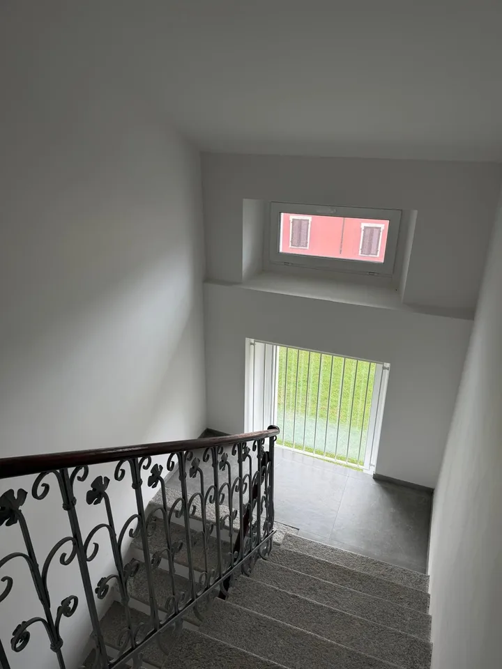 Magliaso – Elegant 3,5 Zimmerwohnung im Grünen mit Balkon und Parkplatz – Foto 6 von 15