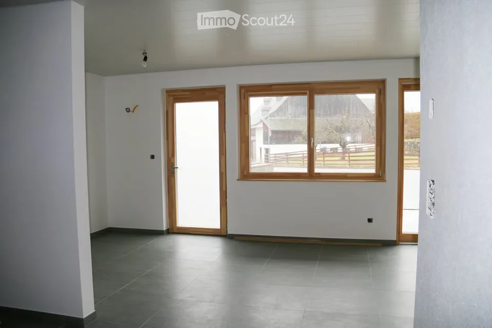 Wohnung mit 2.5 Zimmern (82 m2) im Erdgeschoss – Foto 4 von 5