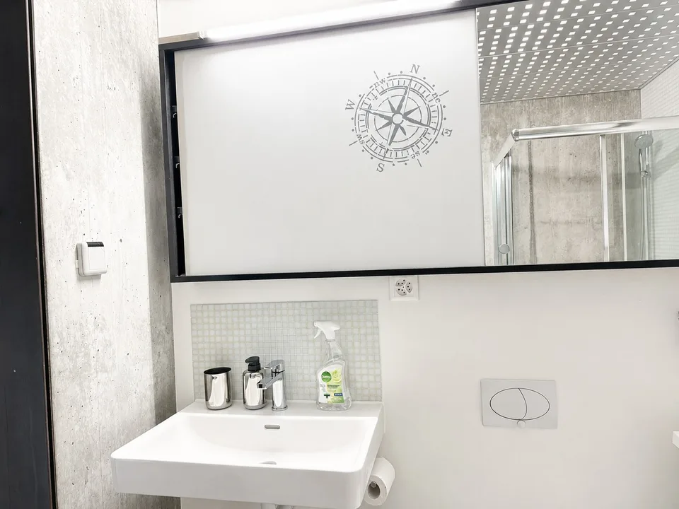 🏡Elegantes möbliertes 2.5-Zimmer-Apartment mit privater Terrasse in Wallisellen – Foto 16 von 17