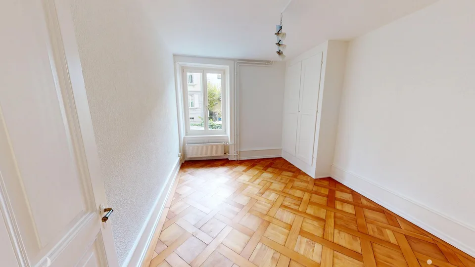 Charmante 3-Zimmer-Wohnung im Erdgeschoss in Biel/Bienne – Foto 2 von 8