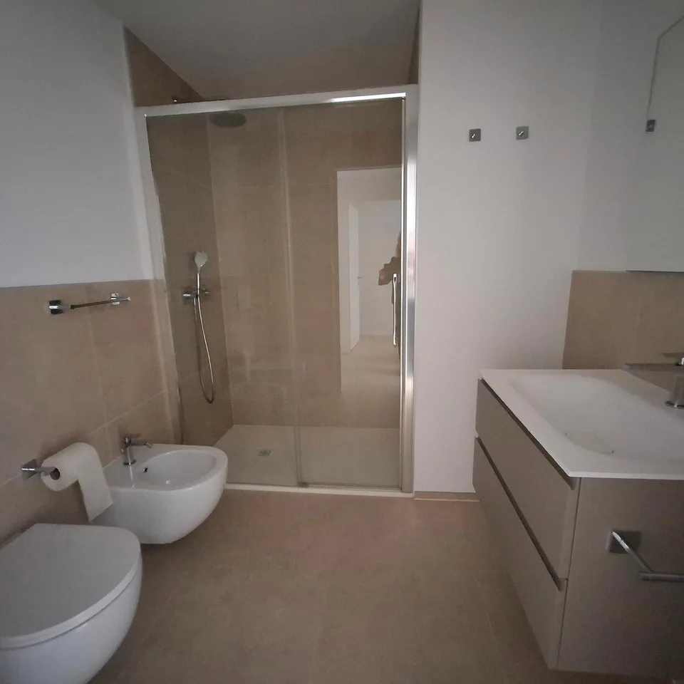 Appartement moderne 4.5 pièces à Cadro avec grande terrasse – photo 10 sur 10