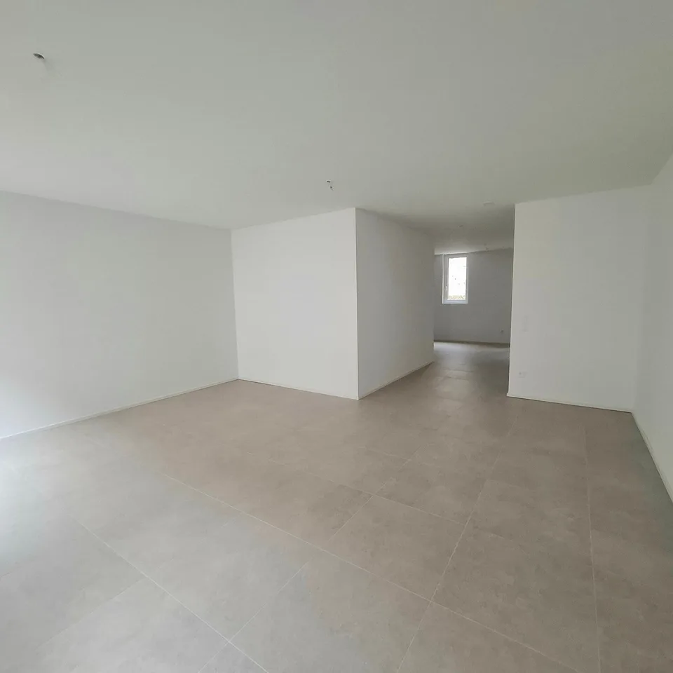 Appartement moderne 4.5 pièces à Cadro avec grande terrasse – photo 4 sur 10