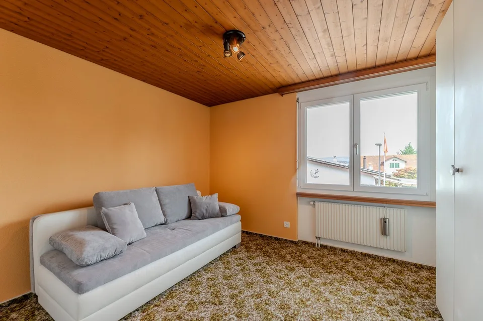 Charmantes Eigenheim in beschaulichem Quartier – Foto 13 von 16