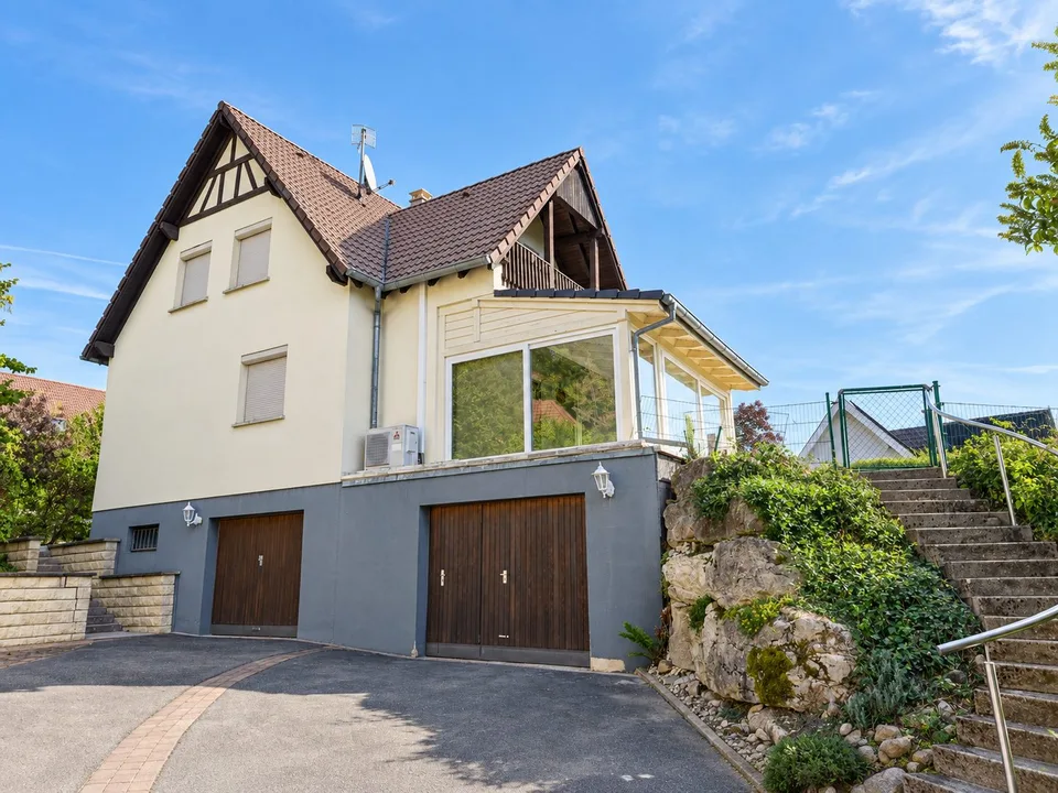 6-Zimmer-Einfamilienhaus in Liebenswiller – photo 2 of 30