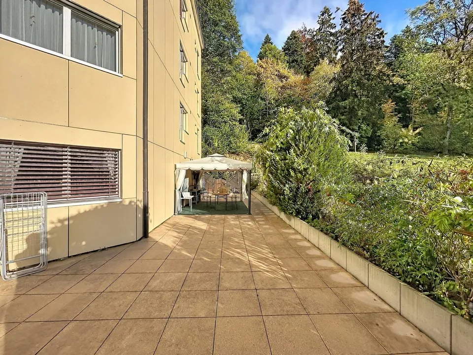 4,5 Zimmer mit Garten und separatem Eingang – Foto 4 von 10