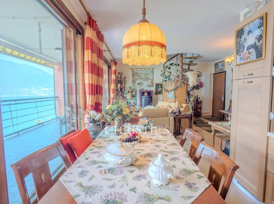 Duplex-Wohnung mit Seeblick in Tronzano Lago Maggiore – Foto 7 von 13