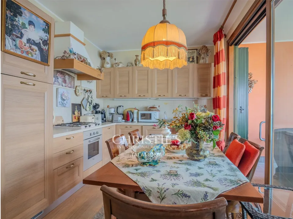 Duplex-Wohnung mit Seeblick in Tronzano Lago Maggiore – Foto 9 von 13