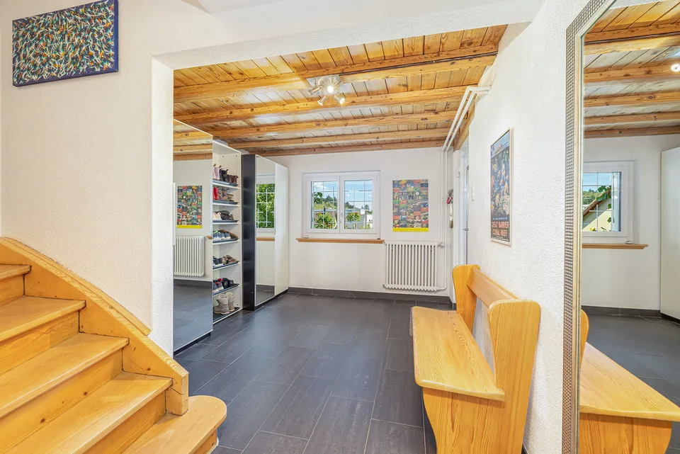 Exklusives Einfamilienhaus mit Pool und Garten – photo 10 sur 13