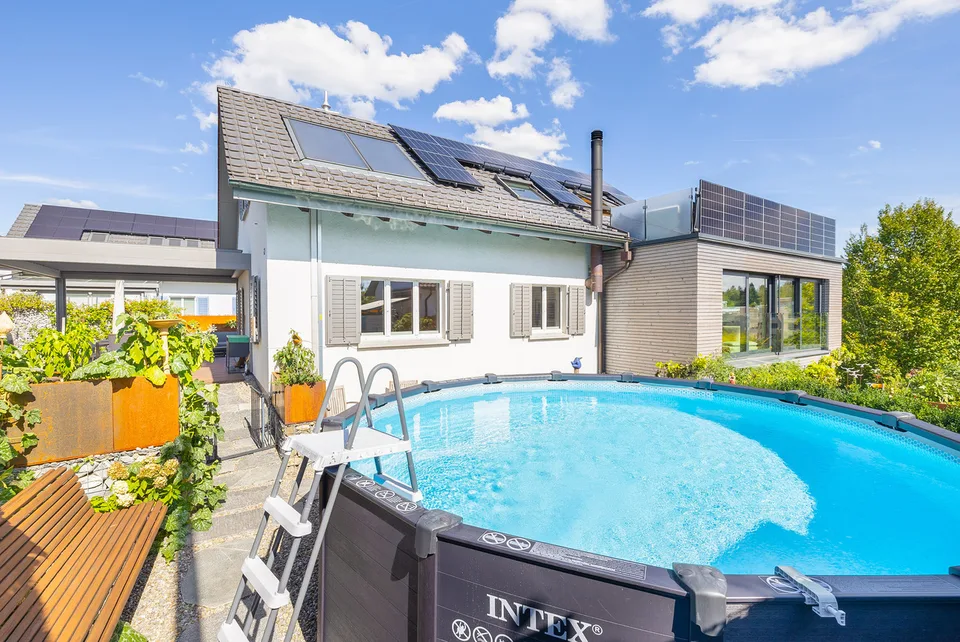 Exklusives Einfamilienhaus mit Pool und Garten – photo 13 sur 13