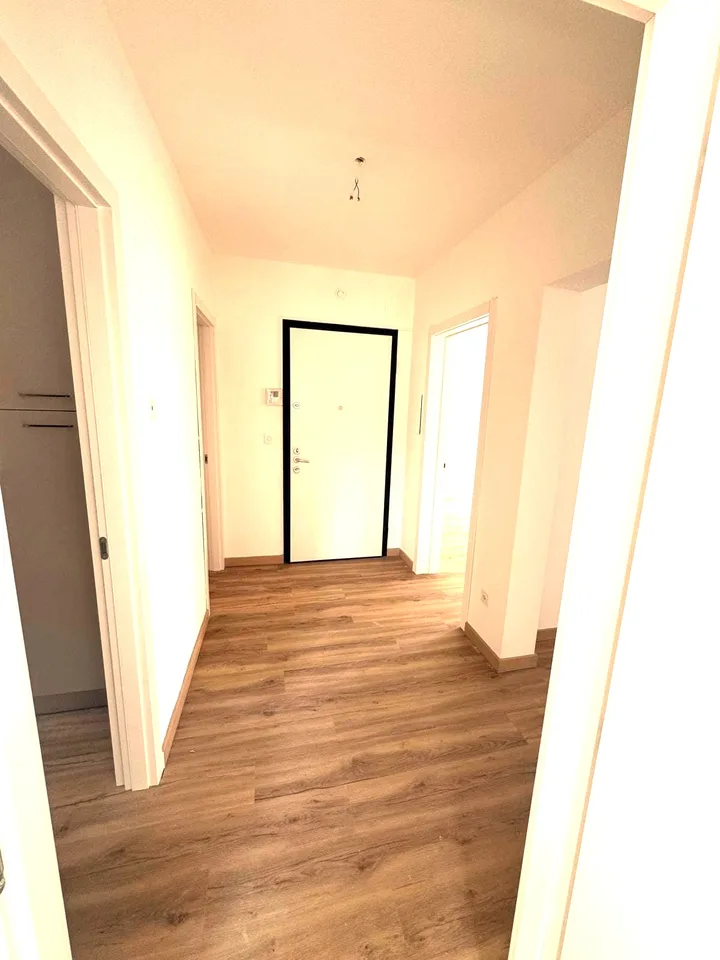 Viganello: appartement de 3,5 pièces rénové avec terrasse – photo 7 sur 7