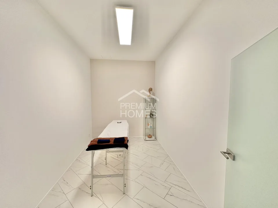 Salone moderno in posizione centrale – foto 5 di 6