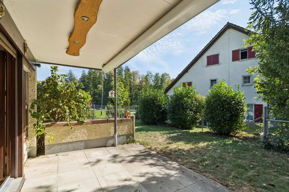 Sunny Home on the Edge of a Field with Lots of Surroundings – photo 6 of 7