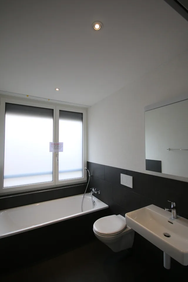 Moderne 3.5-Zimmer-Wohnung im Erdgeschoss – Foto 5 von 13