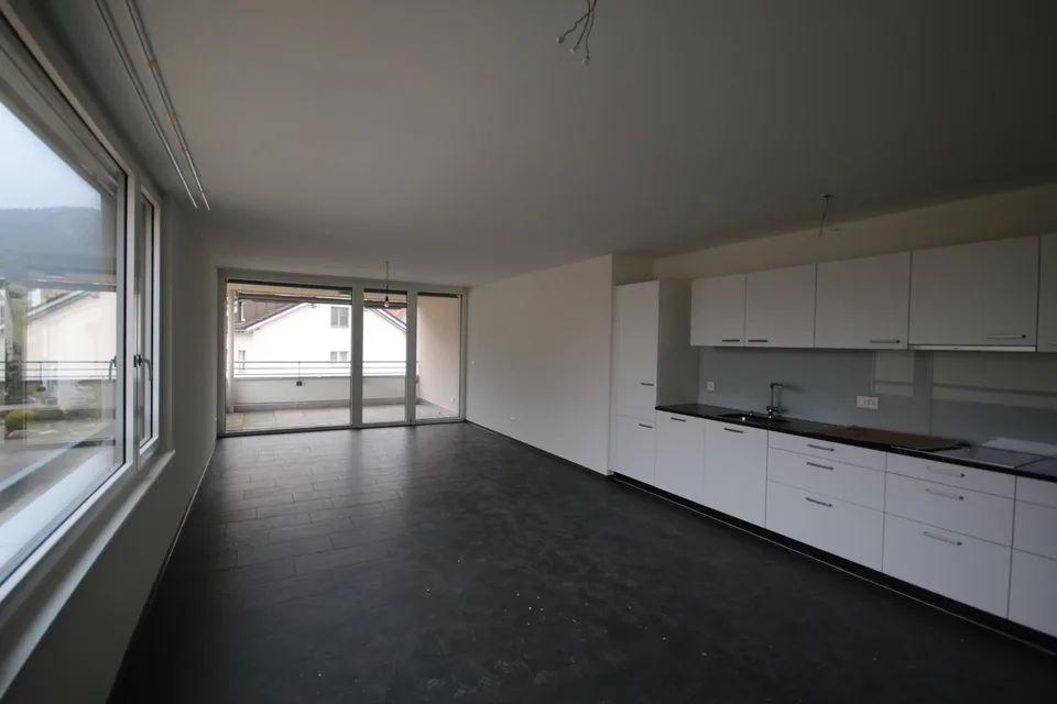 Moderne 3.5-Zimmer-Wohnung im Erdgeschoss – Foto 2 von 13