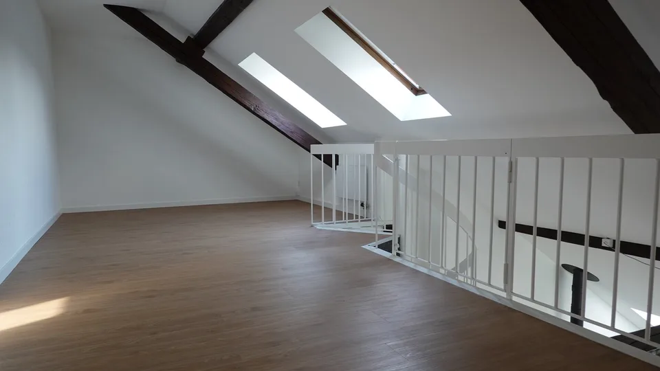 Gemütliche Maisonette Whg. mit Balkon + eigenem WM/TU - zentrale Stadtlage - – Foto 8 von 9
