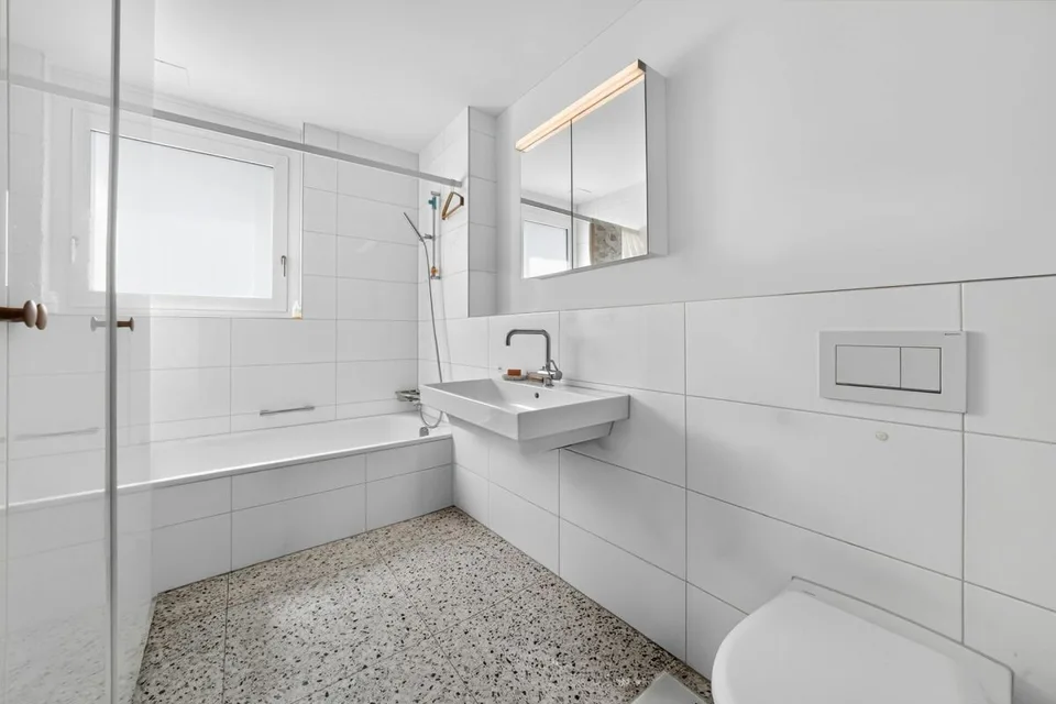 Appartement neuf et moderne de 4,5 pièces à Frauenkappelen – photo 14 sur 16