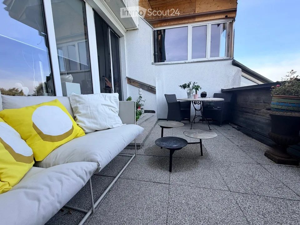 Prächtiges Duplex mit 2.5 Zimmern – Foto 2 von 5